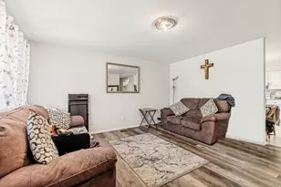 29 E 925 N, Orem, UT 84057 - Photo 6