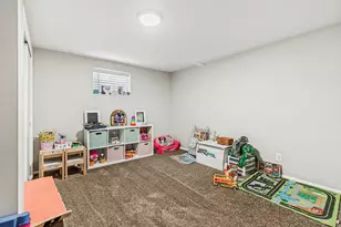 29 E 925 N, Orem, UT 84057 - Photo 24