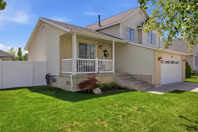 269 W 1980 S, Clearfield, UT 84015 - Photo 2