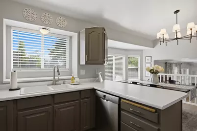 269 W 1980 S, Clearfield, UT 84015 - Photo 8