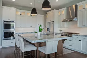 10708 S Dielsdorf Rd E, Sandy, UT 84092 - Photo 12