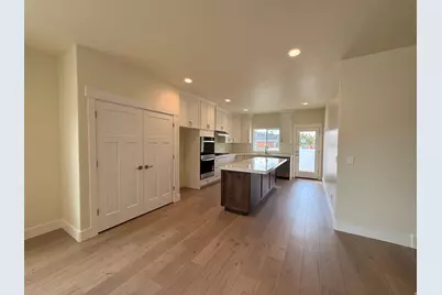 1276 W Hendrix St #154, Riverton, UT 84065 - Photo 4