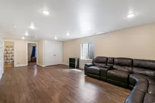 2428 E Jim Bridger Dr, Eagle Mountain, UT 84005 - Photo 14