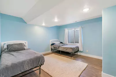 2428 E Jim Bridger Dr, Eagle Mountain, UT 84005 - Photo 16