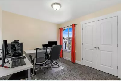 2428 E Jim Bridger Dr, Eagle Mountain, UT 84005 - Photo 12