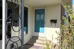 1779 E Moordale Ln S, Holladay, UT 84117 - Photo 2