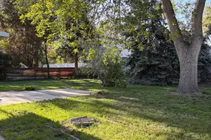 1779 E Moordale Ln S, Holladay, UT 84117 - Photo 8