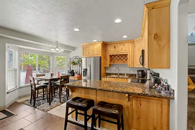 266 E Twin Bridges Ln S, Midvale, UT 84047 - Photo 6