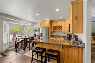 266 E Twin Bridges Ln S, Midvale, UT 84047 - Photo 6