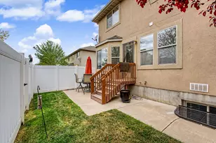 266 E Twin Bridges Ln S, Midvale, UT 84047 - Photo 18