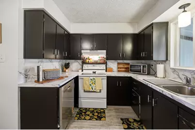 328 E 100 N #3, Hyrum, UT 84319 - Photo 6