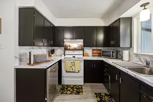 328 E 100 N, Hyrum, UT 84319 - Photo 6