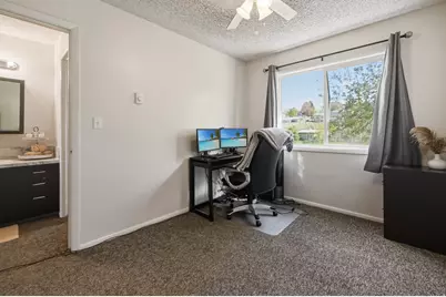 328 E 100 N #3, Hyrum, UT 84319 - Photo 14