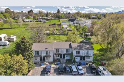 328 E 100 N #3, Hyrum, UT 84319 - Photo 18