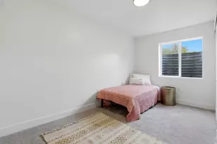 8643 S Vaquero Dr E, Sandy, UT 84094 - Photo 28