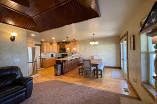 2054 Cottage Ln, Garden City, UT 84028 - Photo 10