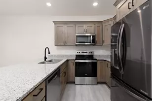 2373 W Howard St, West Haven, UT 84401 - Photo 10