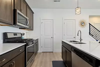 11764 S Leander Dr, South Jordan, UT 84009 - Photo 8