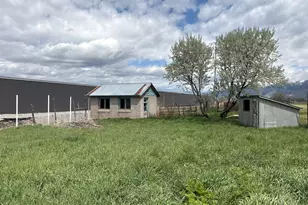 1410 W 2700 S, Perry, UT 84302 - Photo 28