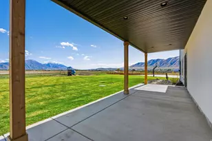 7498 S 4600 W, Benjamin, UT 84660 - Photo 34