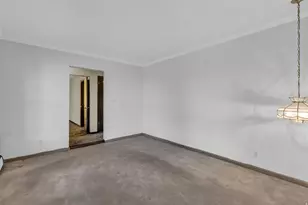 10705 S 300 E, Sandy, UT 84070 - Photo 20