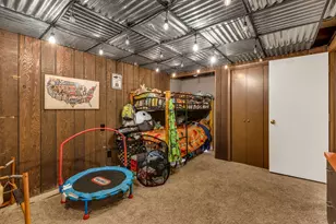 10705 S 300 E, Sandy, UT 84070 - Photo 40