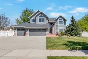 3154 W 10000 S, South Jordan, UT 84095 - Photo 2