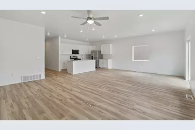 1128 Vegas St W, Grantsville, UT 84029 - Photo 14