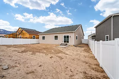 1128 Vegas St W, Grantsville, UT 84029 - Photo 6