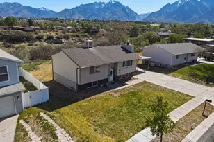 837 E Carnation Dr, Sandy, UT 84094 - Photo 38