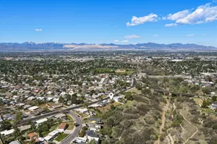 837 E Carnation Dr, Sandy, UT 84094 - Photo 44
