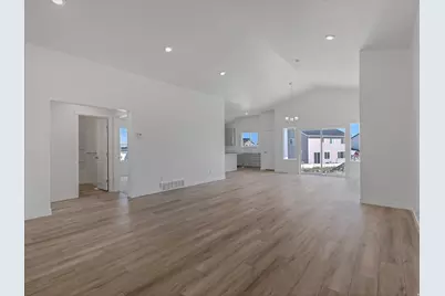 1423 N Harper Way #219, Tooele, UT 84074 - Photo 2