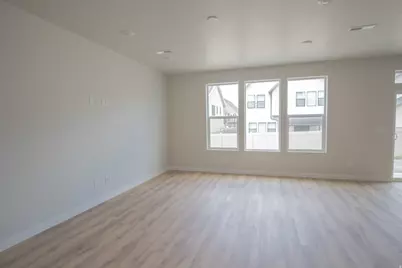 1077 W Linden Ln S #29, Woods Cross, UT 84087 - Photo 18