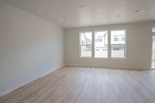 1077 W Linden Ln S, Woods Cross, UT 84087 - Photo 18