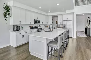2119 S Mountain View Blvd E, Woods Cross, UT 84087 - Photo 12