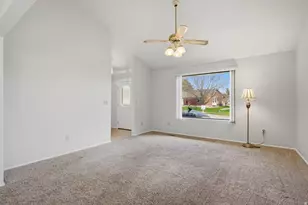 1021 E 5675 S, South Ogden, UT 84405 - Photo 8