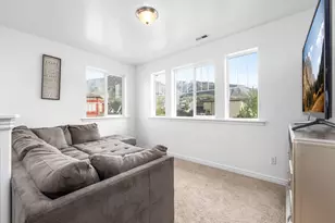 256 W Horizon Loop, Elk Ridge, UT 84651 - Photo 14