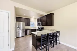 1823 W 2300 S, Woods Cross, UT 84087 - Photo 12