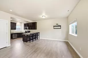1823 W 2300 S, Woods Cross, UT 84087 - Photo 10