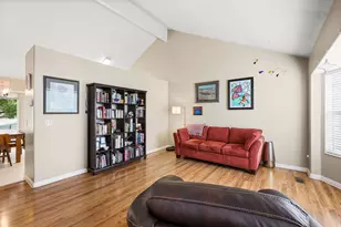 7629 S Kings Bridge Dr W, West Jordan, UT 84084 - Photo 4