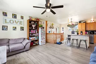 756 E 400 N, Roosevelt, UT 84066 - Photo 2