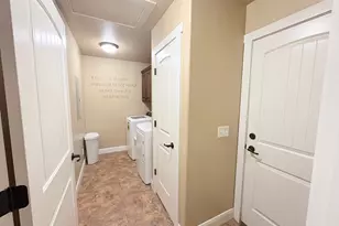3038 N 3325 Mdw W, Plain City, UT 84404 - Photo 8