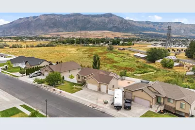 3038 N 3325 W, Plain City, UT 84404 - Photo 6