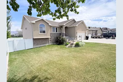 3038 N 3325 Mdw W, Plain City, UT 84404 - Photo 2