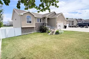 3038 N 3325 Mdw W, Plain City, UT 84404 - Photo 2