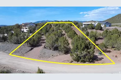 17912 W Granite Ln, Cedar City, UT 84720 - Photo 2