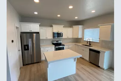 286 N 460 E, Vineyard, UT 84059 - Photo 4