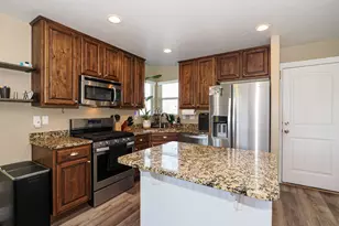 879 W Saddlebrook Dr, Kaysville, UT 84037 - Photo 18