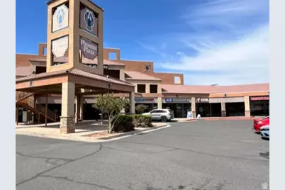 929 W Sunset Blvd #4, Saint George, UT 84770 - Photo 2