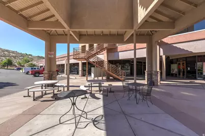 929 W Sunset Blvd #4, Saint George, UT 84770 - Photo 4